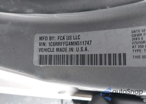 2021 Ram 1500 Big Horn 4X4 5'7 Box z USA, uszkodzony, nr VIN 1C6RRFFG4MN511747